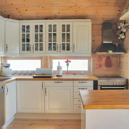 Stunning In Sjusjen With 3 Bedrooms And Sauna Sjusjoen